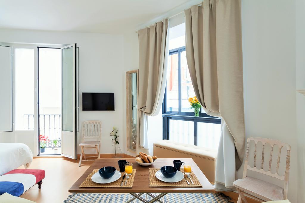 Hostly Acetres 1A Loft In City Center, Comunal Terrace, Fibre,Parking Optional Sevilha Exterior foto