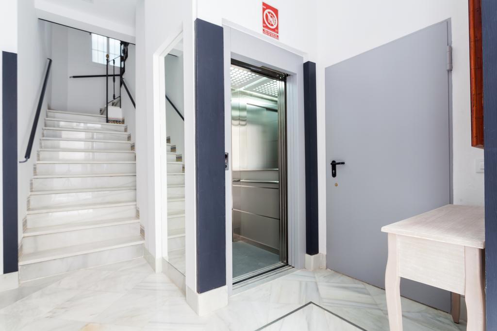 Hostly Acetres 1A Loft In City Center, Comunal Terrace, Fibre,Parking Optional Sevilha Exterior foto