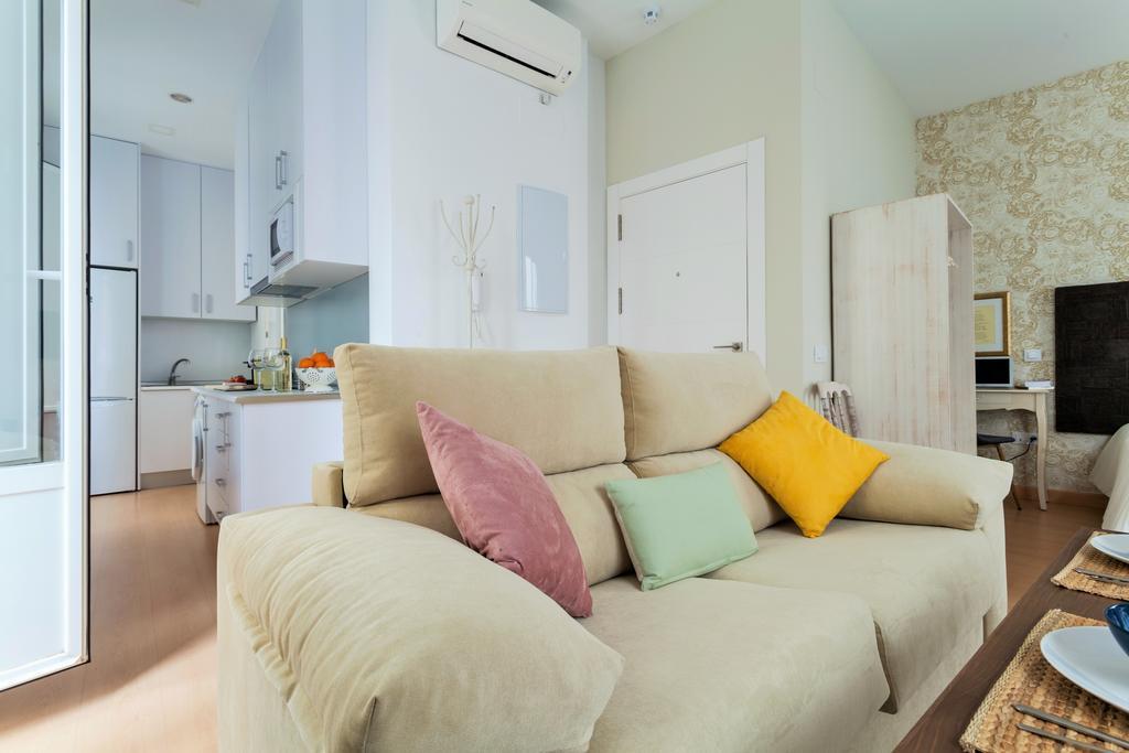 Hostly Acetres 1A Loft In City Center, Comunal Terrace, Fibre,Parking Optional Sevilha Exterior foto