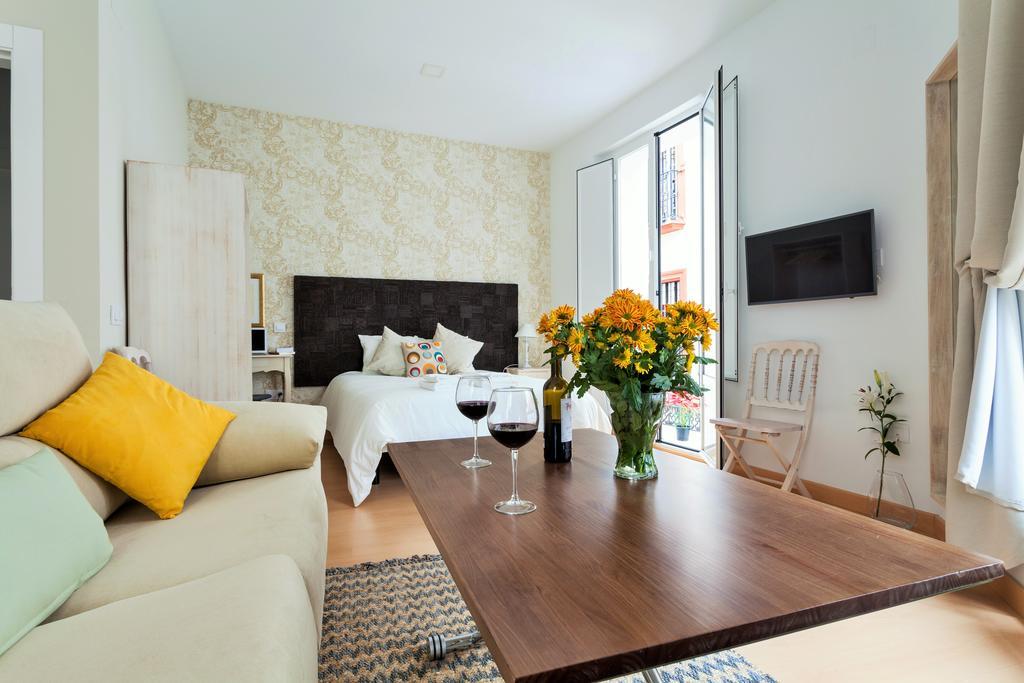Hostly Acetres 1A Loft In City Center, Comunal Terrace, Fibre,Parking Optional Sevilha Exterior foto