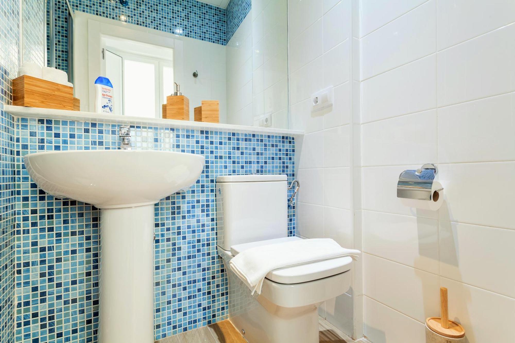 Hostly Acetres 1A Loft In City Center, Comunal Terrace, Fibre,Parking Optional Sevilha Exterior foto
